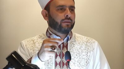 “Hatay bir Arap şehridir. Hatay Türkiye’ye bağlanınca ezan yasaklandı. Hatay