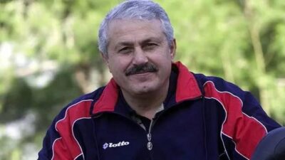 Türk futbolunun yıldızlarından Sakıp Özberk vefat etti.