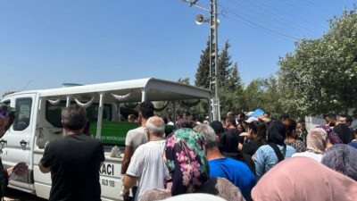 CHP Grup Başkanvekili Burcu Köksal başkanlığında Hatay’da incelemelerde bulunan CHP