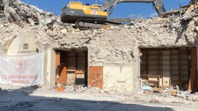 STK’LAR YIKIMLARI DURDURMAK İSTİYOR