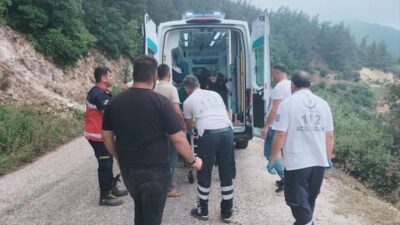 Hatay’ın Belen ilçesinde motosikletin uçuruma yuvarlanması sonucu 2 kişi yaralandı.