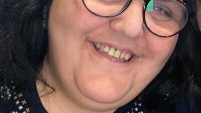 Aslen Antakyalı olup Arsuz’da yıllardır dondurma ve tatlı salonu işletmeciliği