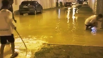 İskenderun’da Teknik Üniversite bünyesinde kurulan Konteyner Kent de sular altında