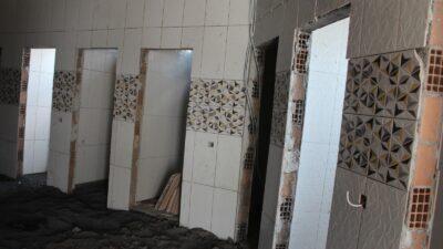 İskenderun Belediyesi tarafından yapımına devam edilen Sarıseki Futbol sahası tamamlanmak