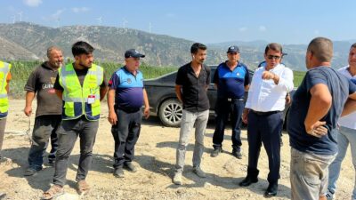 Samandağ Belediyesi, ilçede yıkımı gerçekleşen bina ile enkaz taşımasında molozların