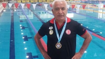 Hafta sonunda İstanbul boğazında gerçekleştirilen kıtalar arası yüzme yarışmalarında ÜÇÜNCÜLÜK