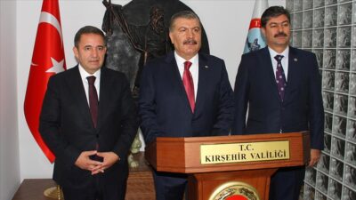 Sağlık Bakanı Koca, Kovid-19'un yeni varyantına ilişkin, "Bu görülen varyantlar