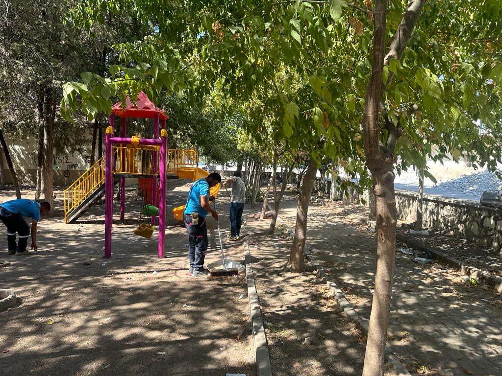 Antakya Belediyesi’nden park bahçe çalışması