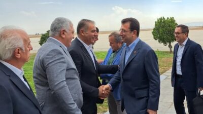 İstanbul Büyükşehir Belediye Başkanı Ekrem İmamoğlu, İBB’nin Antakya’da yaptırdığı prefabrik