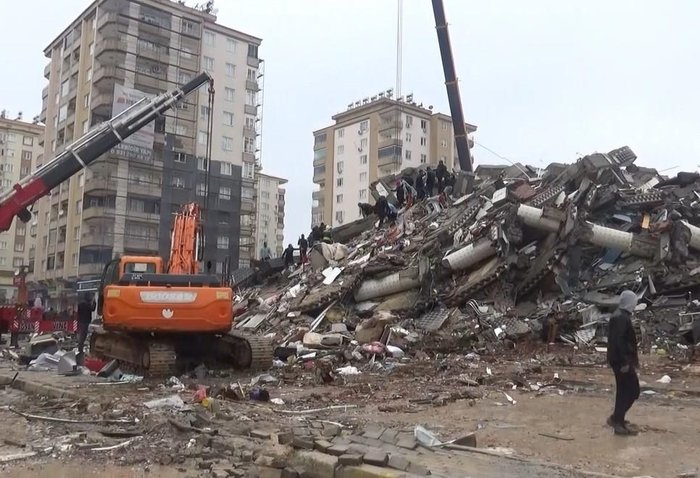 Gaziantep’de yıkım çalışması yapan