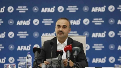 Sanayi ve Teknoloji Bakanı Mehmet Fatih Kacır, Kahramanmaraş merkezli depremlerden