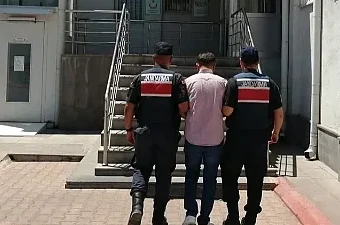 Hakkında Hatay hakimliğince verilmiş hapis cezası olan FETÖ üyesi eski