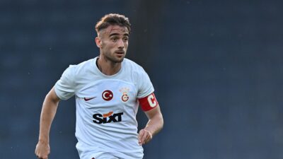 Galatasaray başarılı sağ kanat oyuncusu Yunus Akgün’ü iki dönem öncesi