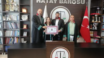 Hatay barosunda stajyerliğini başarı ile tamamlayan Çiğdem Nehir ruhsatname aldı