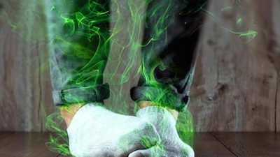 Ayak kokusu, pek çok insanın karşılaştığı sorundur. Uzmanlar, ayak kokusu