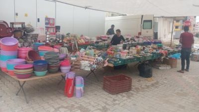 Hatay’ın Defne İlçesi Uğur Mumcu Bulvarındaki Salı Sosyete pazarı da