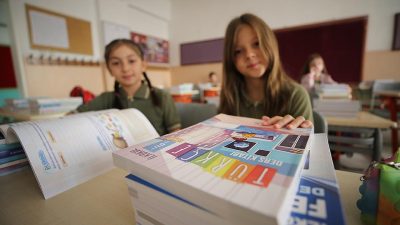 Milli Eğitim Bakanlığına (MEB) bağlı ilk ve ortaöğretim kurumlarındaki 20