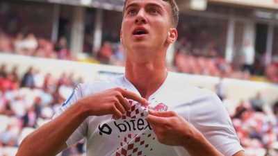 Bordo-beyazlı ekibin santrforu BERTUĞ; 5 gün önce gerçekleşen Fransa-Rennais kulübü