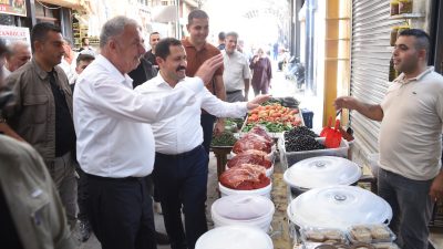 Hatay Valisi Mustafa Masatlı ve Antakya Belediye Başkanı İzzettin Yılmaz,