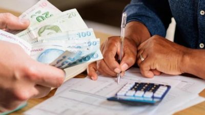 Bireysel Emeklilik Sistemi'nde katılımcılar belirlenen hal ve koşulları sağladığında birikimlerinin