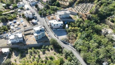 Hatay Büyükşehir belediyesi, kırsalda da ulaşımı kolaylaştırmak için beton asfalt