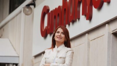 Uluslararası bir dijital pazarlama şirketinden haber karşılığı para aldığı iddiasıyla