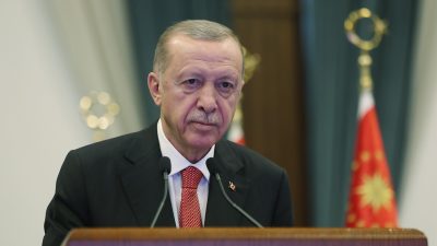 Cumhurbaşkanı Recep Tayyip Erdoğan, G-20 Zirvesi için bulunduğu Hindistan’da ABD