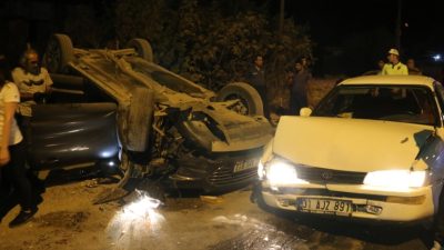 Hatay’ın Antakya ilçesinde zincirleme trafik kazasında 4 kişi yaralandı.  Mahallesi’nde