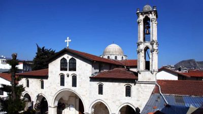 6 Şubat depreminde büyük oranda yıkıma uğrayan Antakya Ortodoks kilisesi