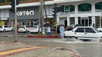  Türkiye genelinde 21 ilde etkili  etkili olan sel Hatay’ın Dörtyol