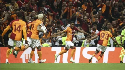 Şampiyonlar ligi ilk maçında Kopenhag’ı evinde ağırlayan Galatasaray baskılı başladığı