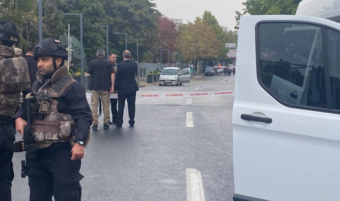 Ankara Kızılay’da patlama sesi duyuldu. İddiaya göre Ankara Kızılay’da gri