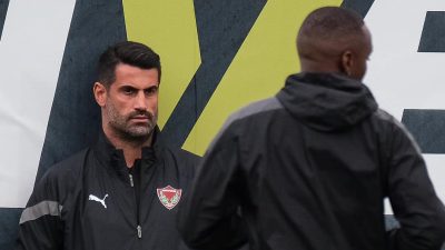 Milyon, on milyon dolarların harcandığı süper ligde bir takım düşünebiliyor