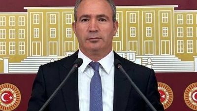 Yeşil Sol Parti Şırnak Milletvekili Mehmet Zeki İrmez, halen deprem