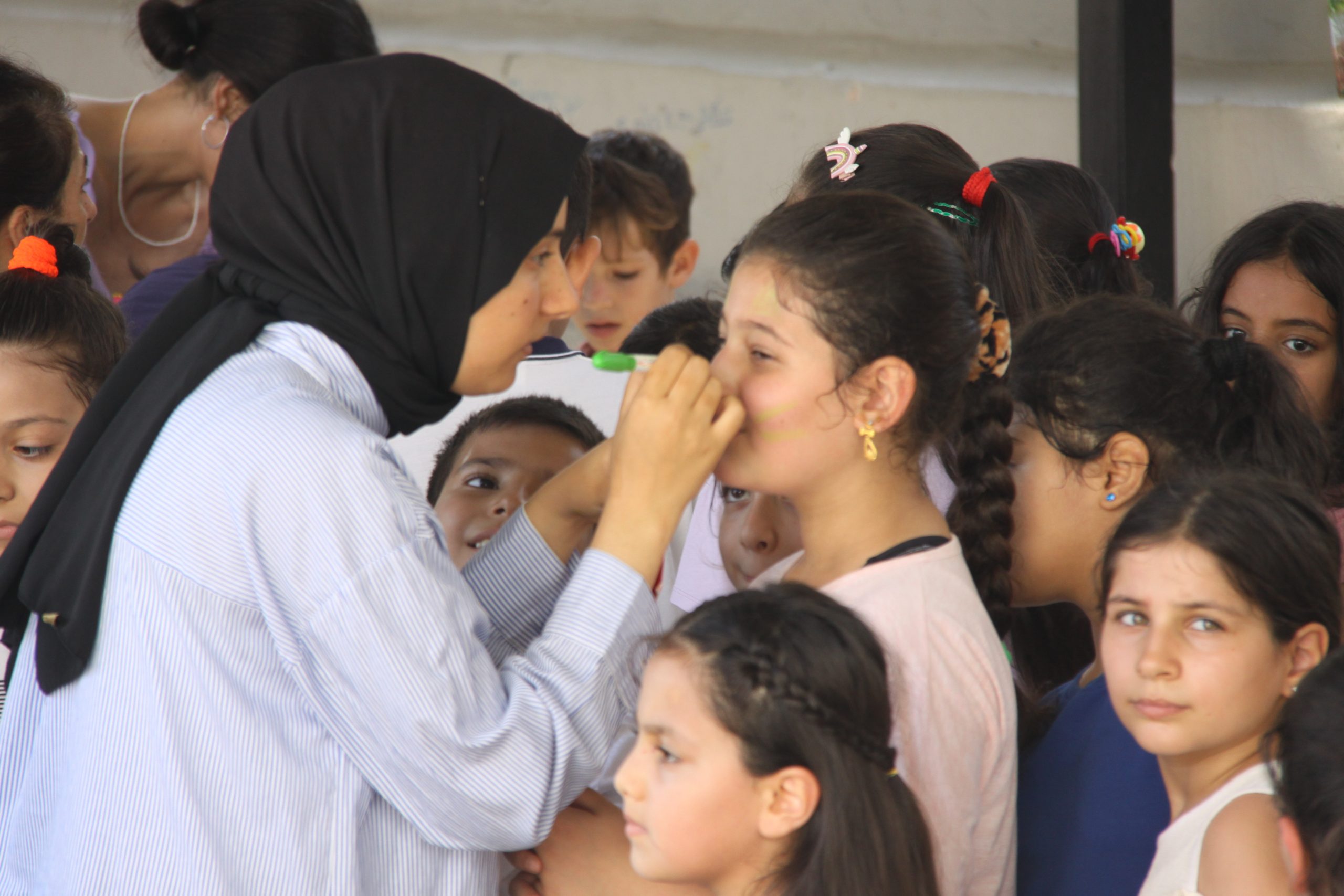 Hatay’da depremzede çocuklara moral etkinliği düzenlendi