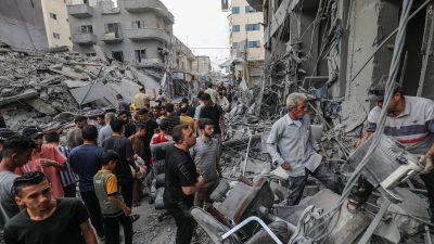 Büyük bölümü Bülent Ecevit’in başbakanlığı olmak üzere 2000 öncesi hükümetlerde