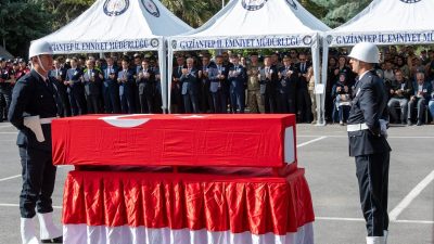 Şehidin cenazesi Hatay’a getiriliyor, bugün Belen’de toprağa verilecek. 