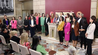 TBMM’nin açılmasıyla birlikte kadın haklarına yönelik geriye gidiş şekline yorumlanabilecek