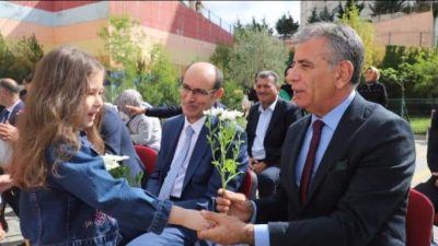 Ankara-Yenimahalle’de bir ilkokul, Hatay- Defne ilçesindeki bir ilkokula malzeme kırtasiye