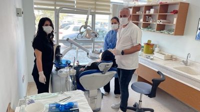 Defneli Diş hekimi Mithat Baklacı, görev yaptığı Kumlu Devlet Hastanesi'ndeki