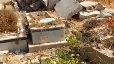 Hatay Büyükşehir Belediyesi uyardı; “112 mezarımıza zarar verildi, ağaçlarımız kesiliyor,