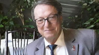 Hatay İmar Anonim şirketinde bir dönem müdürlük yapan Burhanettin Seçmen