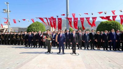 Hatay'da 29 Ekim Cumhuriyet Bayramının 100.yılı görkemli törenlerle kutlandı.