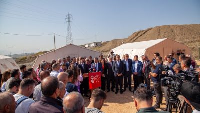 CHP Genel Başkan Adayı Özgür Özel CHP Genel Başkanı Kemal