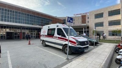 Mersin’in Anamur ilçesinde bir kişi, tartıştığı kız kardeşi, eniştesi ve