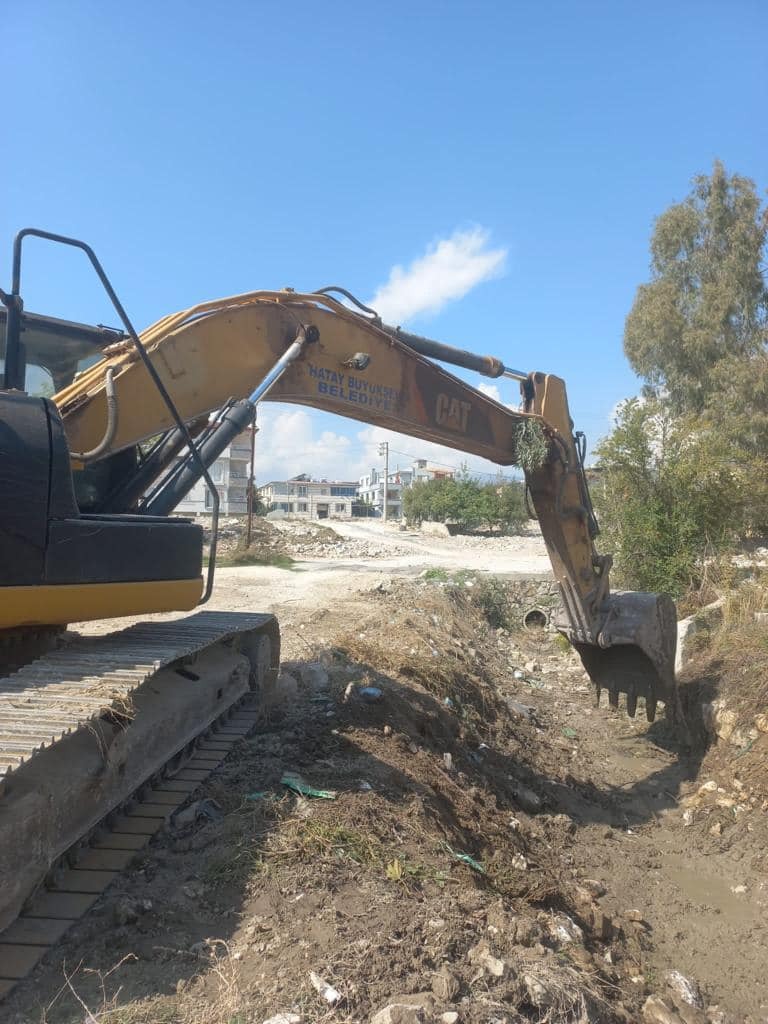 Hatay BŞB hizmeti kış öncesi taşkınlıklara önlem…