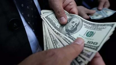Geçtiğimiz haftayı 28 lira ile kapatan dolar dün akşam saatlerinde
