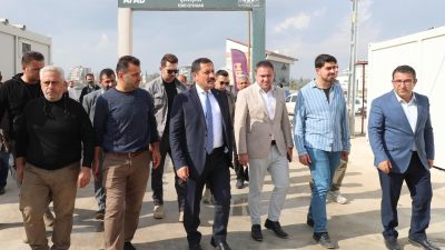 Antakya istiklal caddesindeki eski otogar yerine yaptırılan konteyner çarşı esnafı