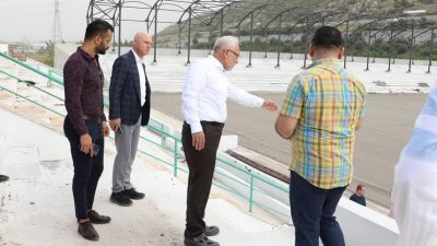 İskenderunspor’un maçlarını oynayacağı stadyum. Yapımı sürerken, çalışmaların daha uzun süre