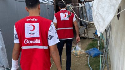 Hatay Kızılay Şube Başkanı Kudret Özbakış, kış mevsimi öncesinde bölgedeki